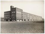 Net klaar. De even zijde is nog onbebouwd.
              <br/>
              Stadsarchief Amsterdam, ca. 1926
